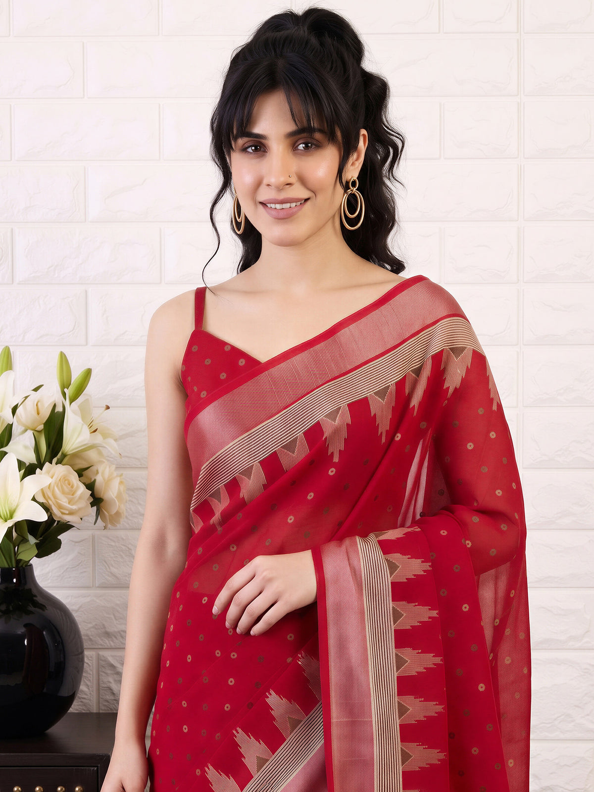 Red Cotton Linen saree – detail view 4