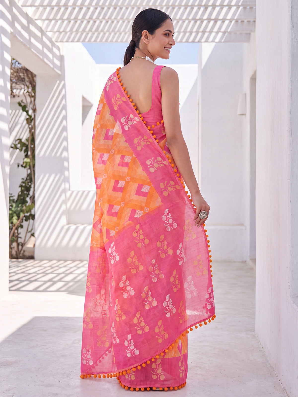 Orange Cotton saree – detail view 1