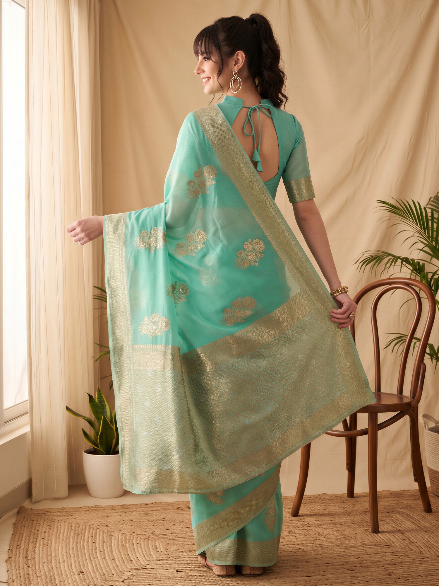 Teal Green Silk Blend saree – detail view 1