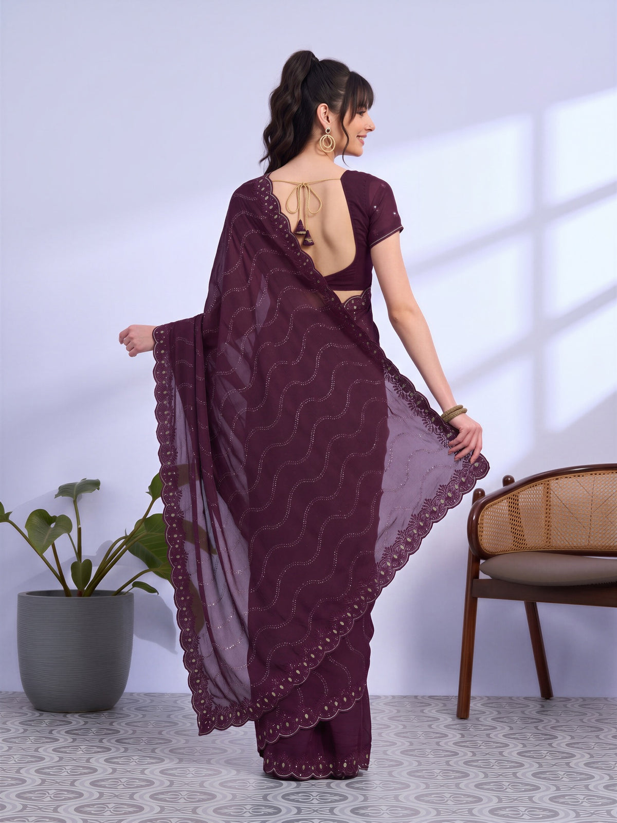 Wine Tissue saree – detail view 1