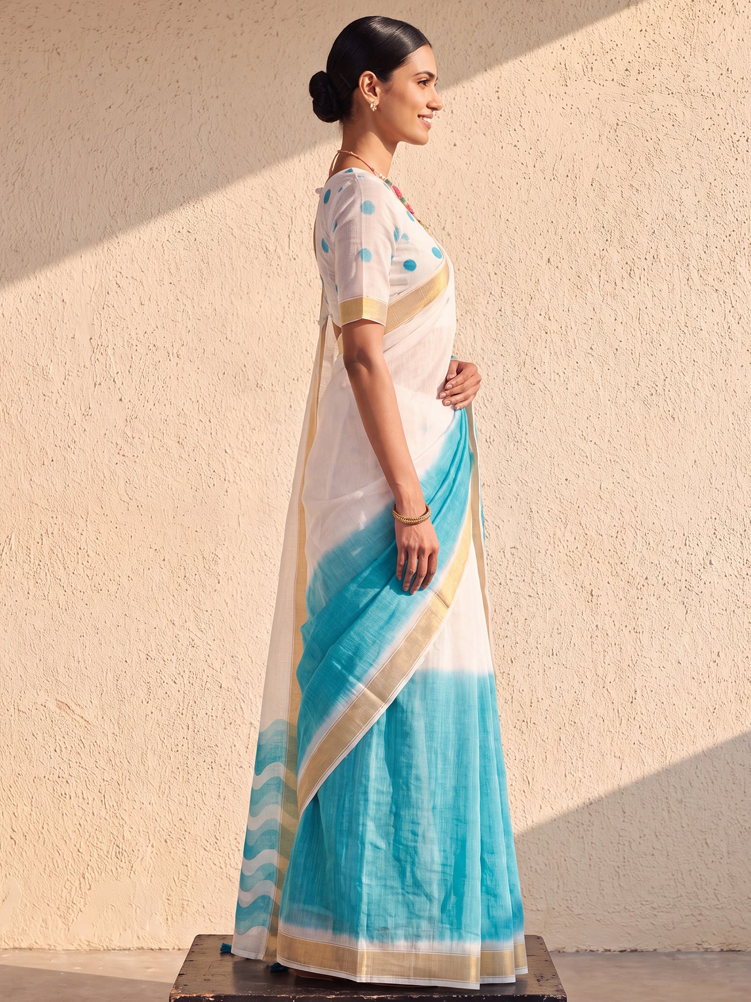Light Blue Linen saree – detail view 2