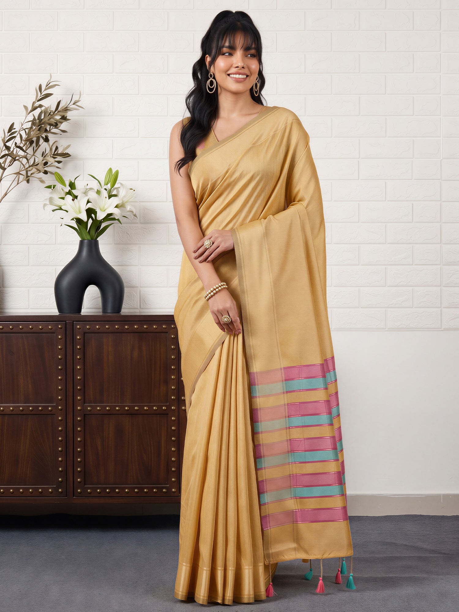 Mustard Bhagalpuri Silk saree – detail view 2