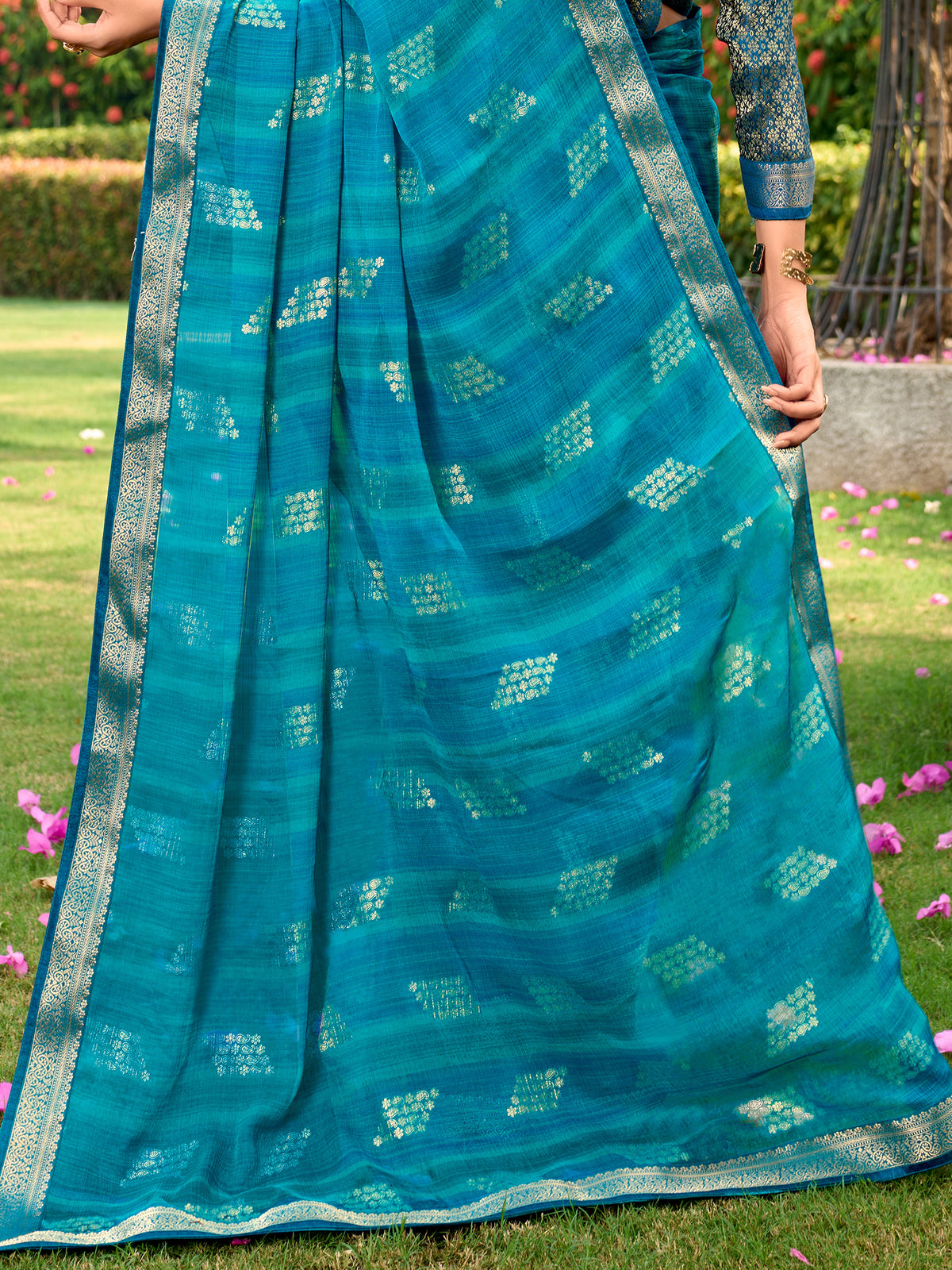 Teal Blue Chiffon saree – detail view 5