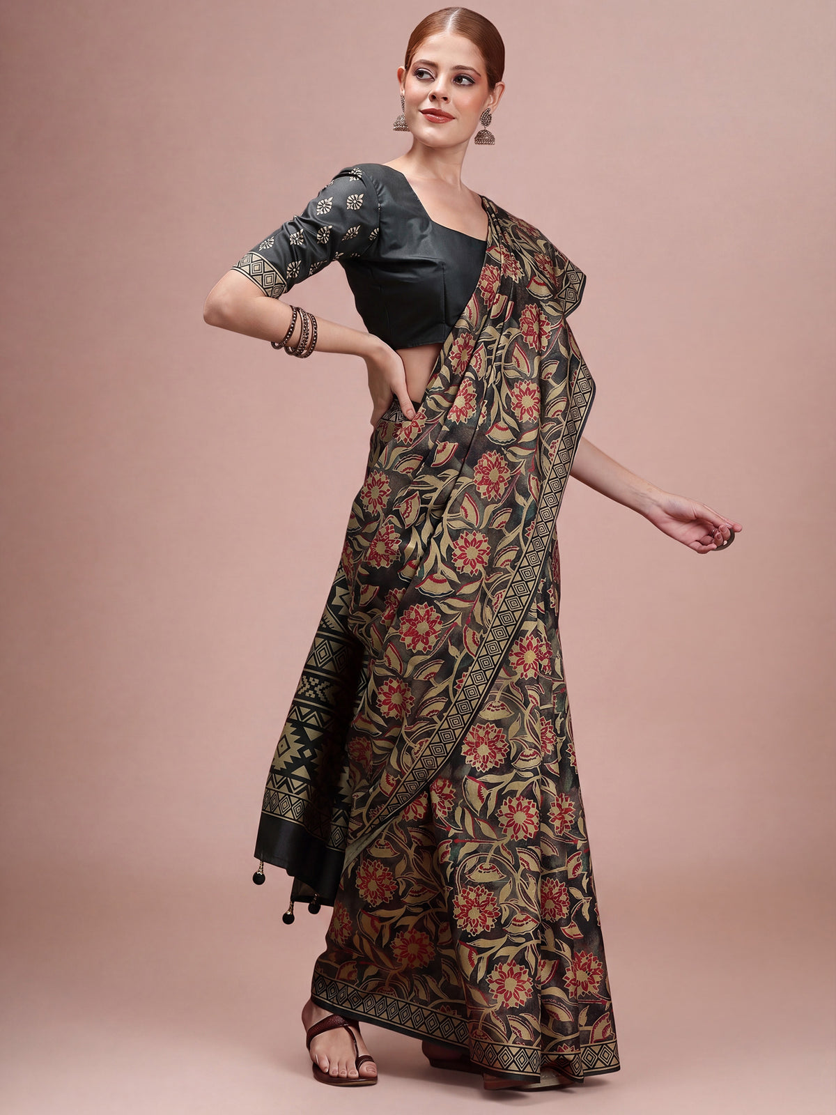 Dark Green Silk Blend saree – detail view 2