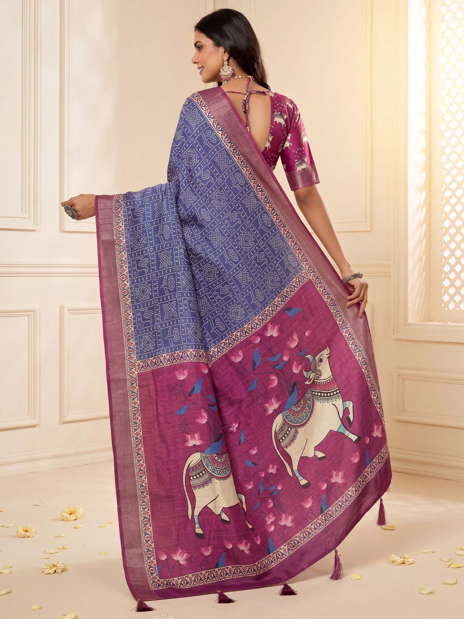 Blue Silk Blend saree – detail view 1