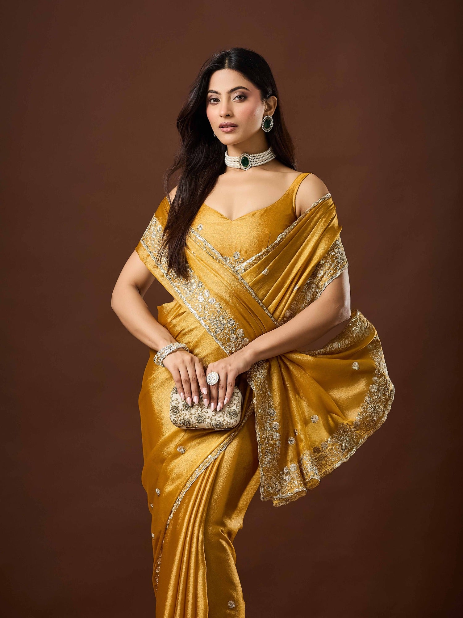 Mustard Chinnon saree – detail view 2