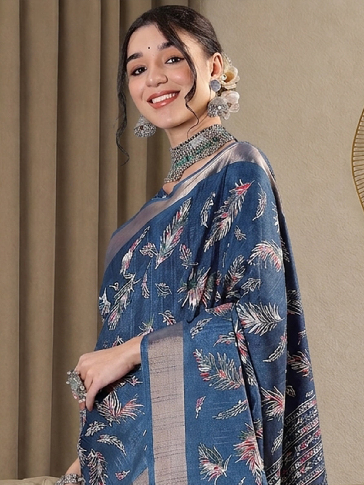 Teal Blue Silk Blend saree – detail view 4