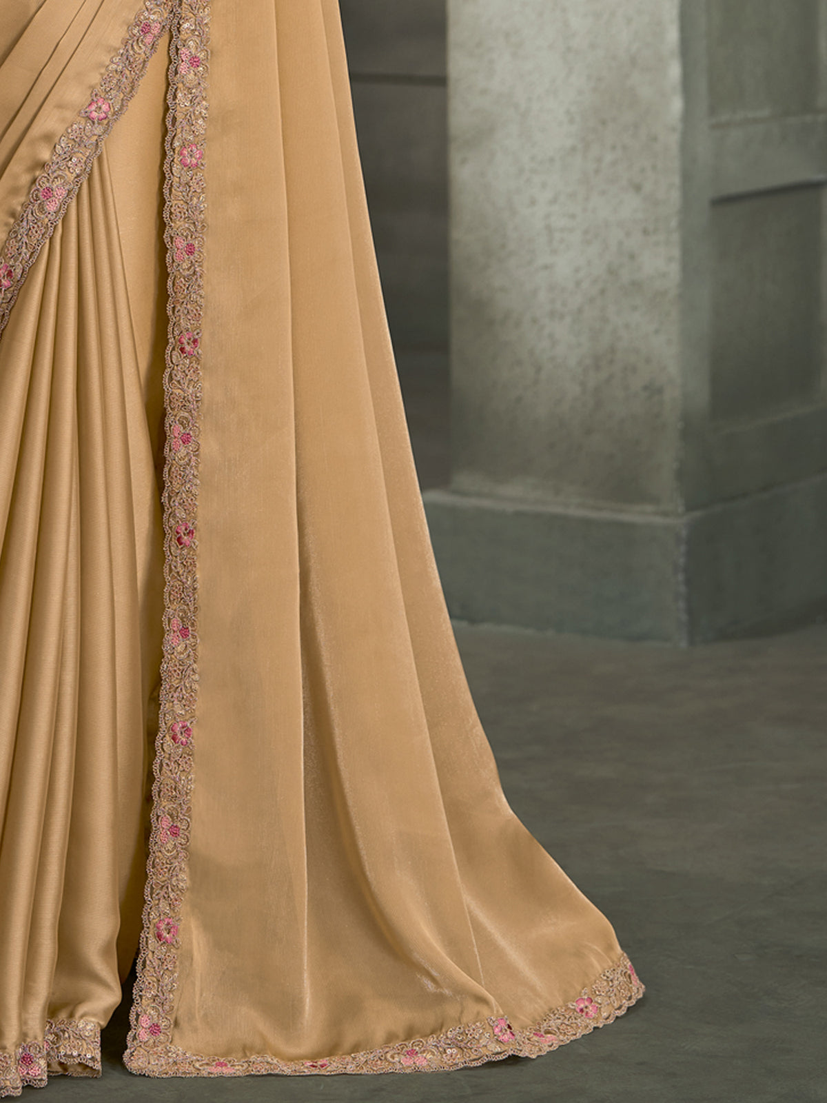 Cream Georgette saree – detail view 4