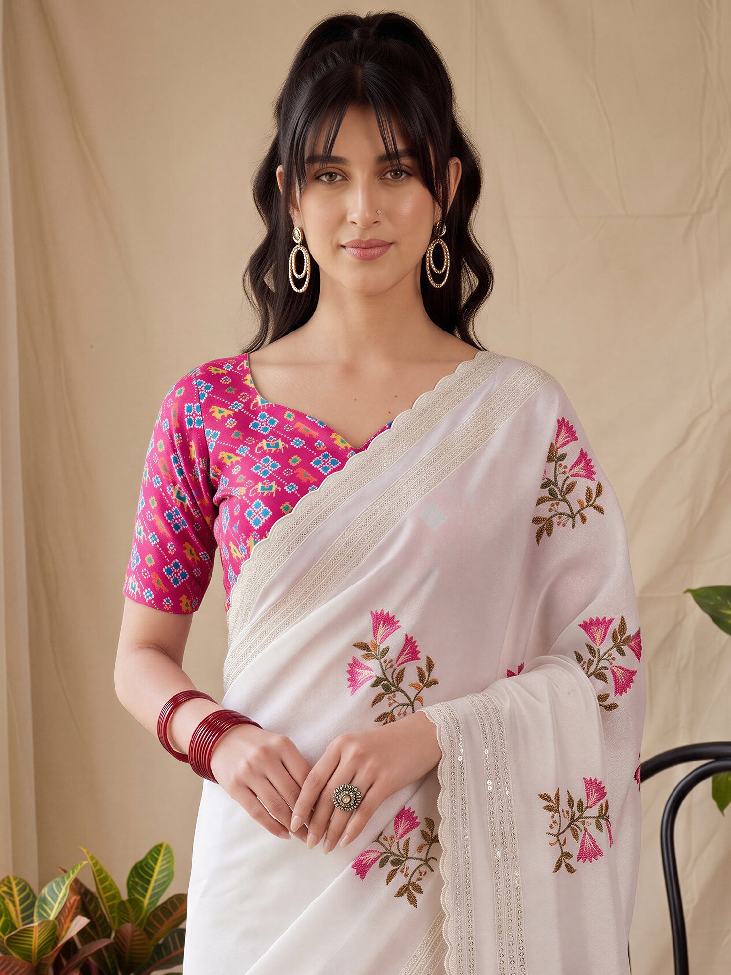 White Vichitra Silk saree – detail view 4