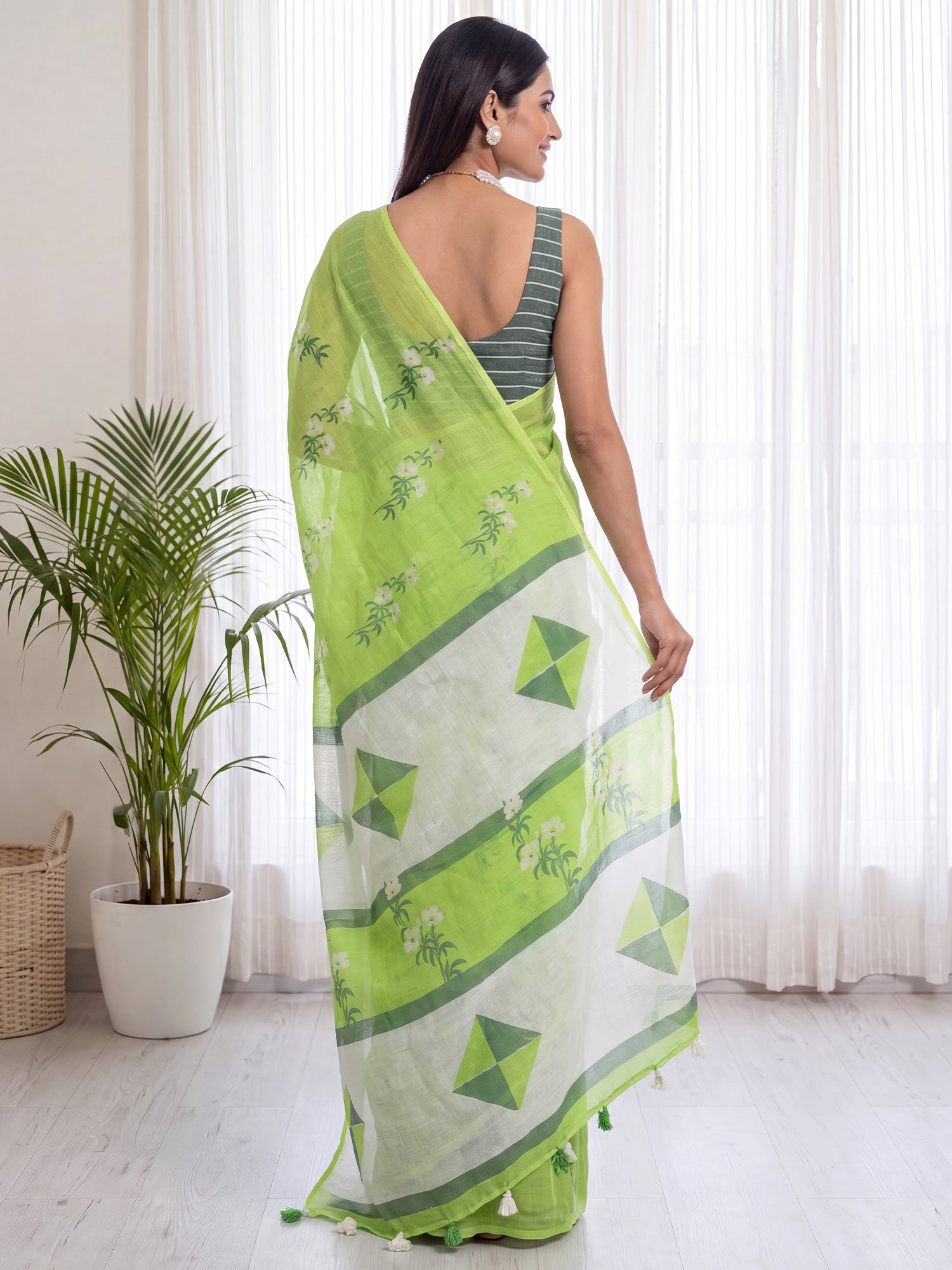 Lime Green Cotton Linen saree – detail view 1