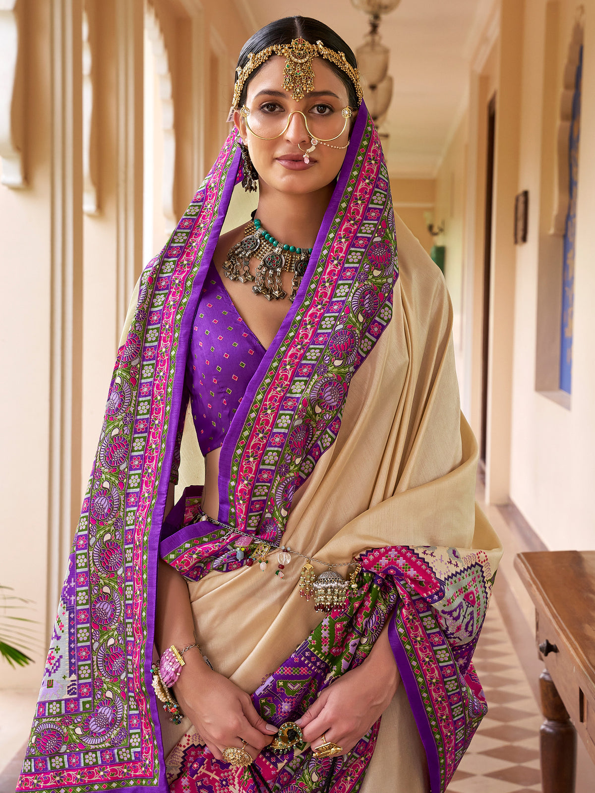 Beige Silk Blend saree – detail view 1