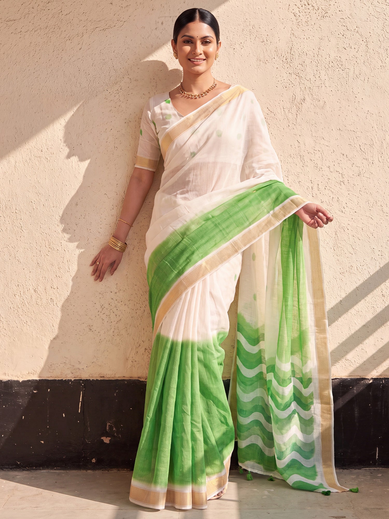 Light Green Linen saree – detail view 3
