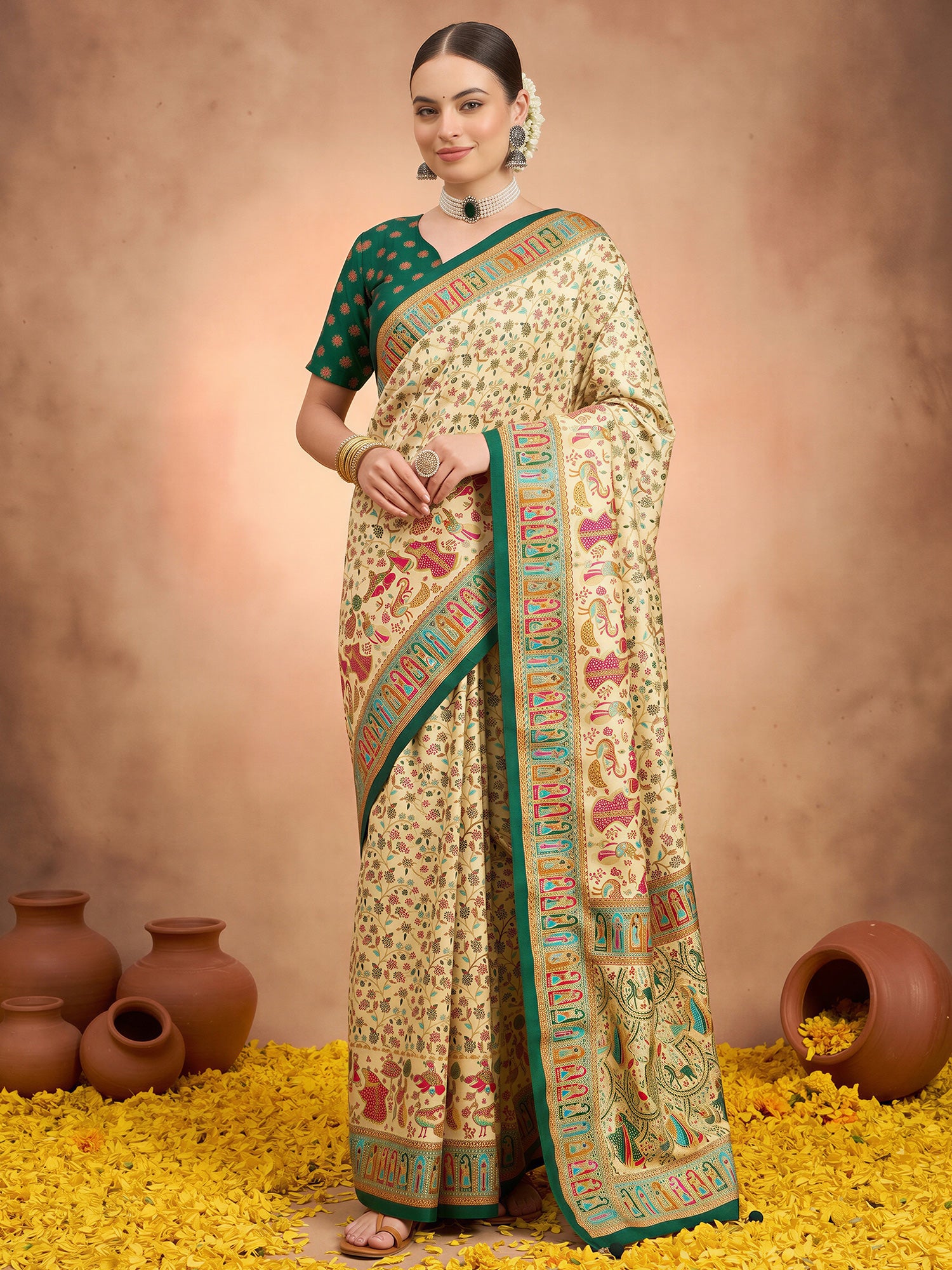 Cream Silk Blend saree – detail view 3