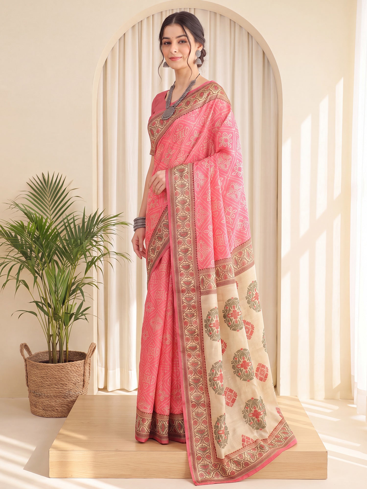 Peach Silk Blend saree – detail view 2
