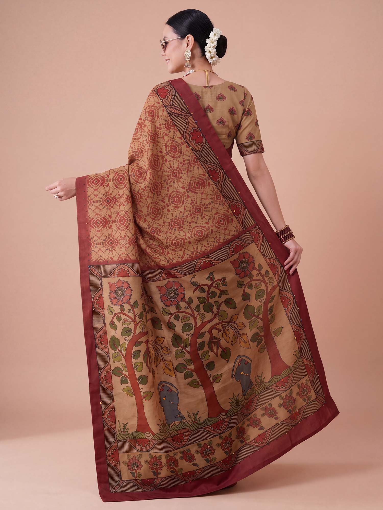 Beige Silk Blend saree – detail view 1
