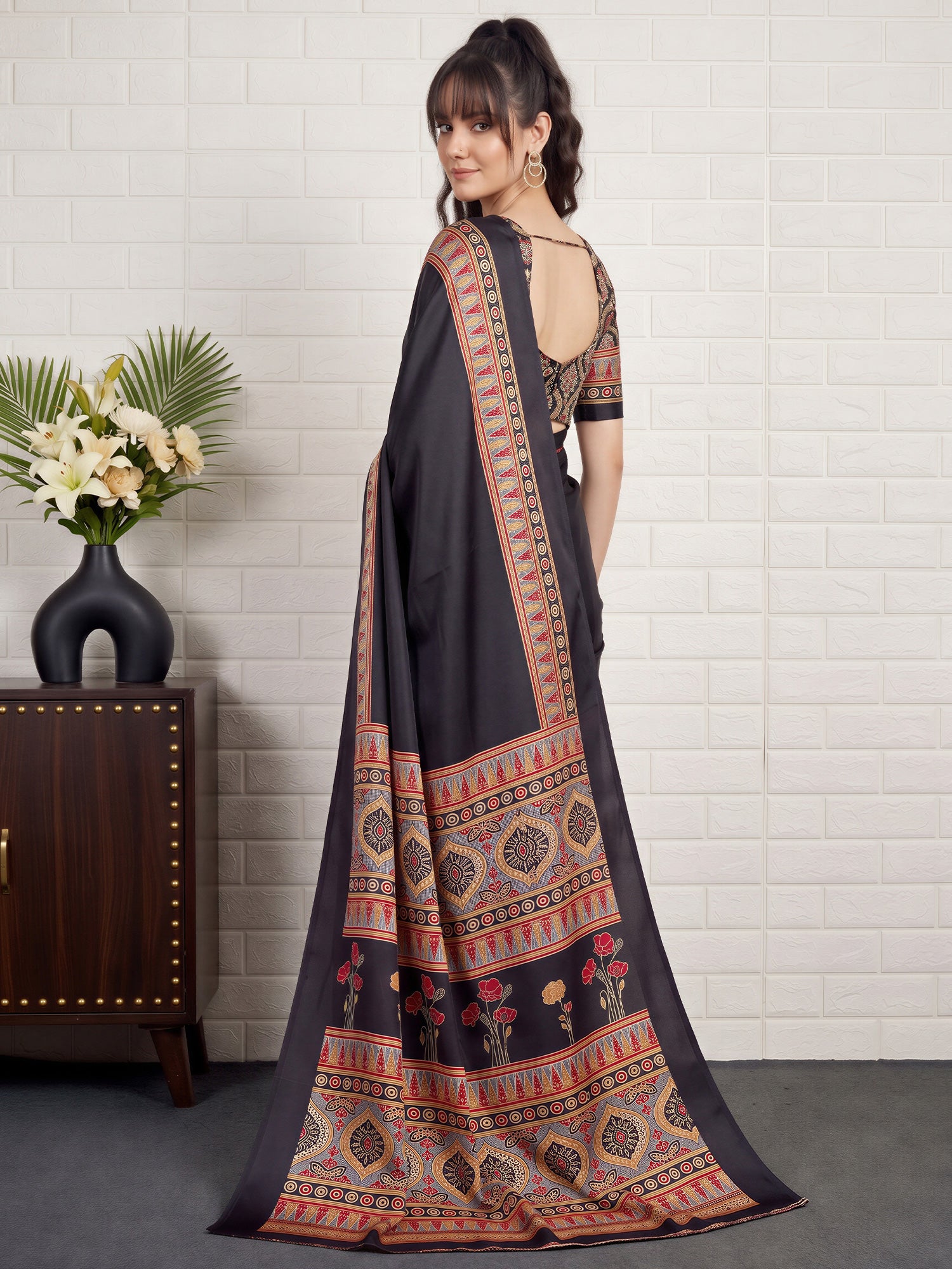 Black Satin saree – detail view 1