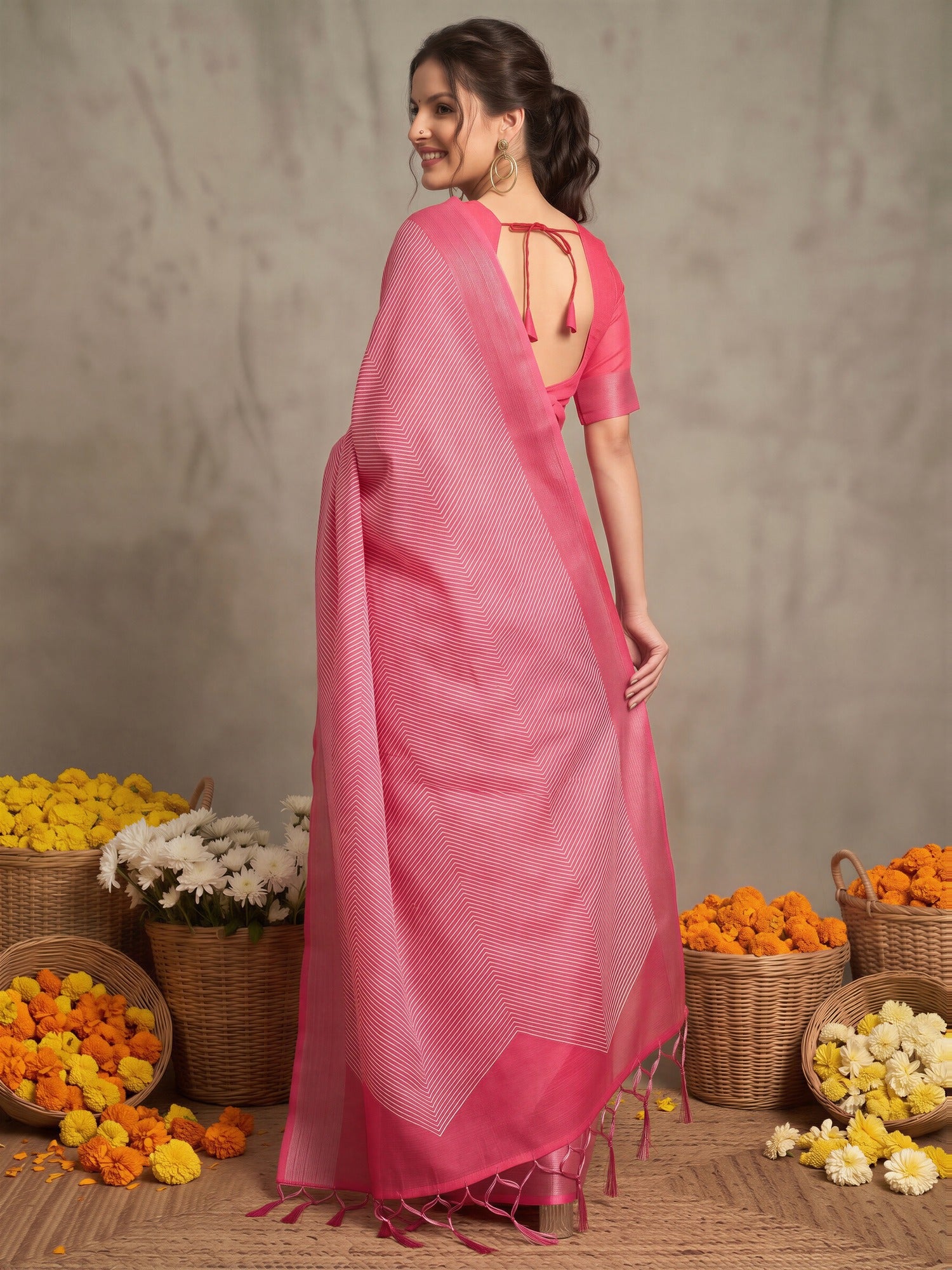 Pink Linen saree – detail view 1