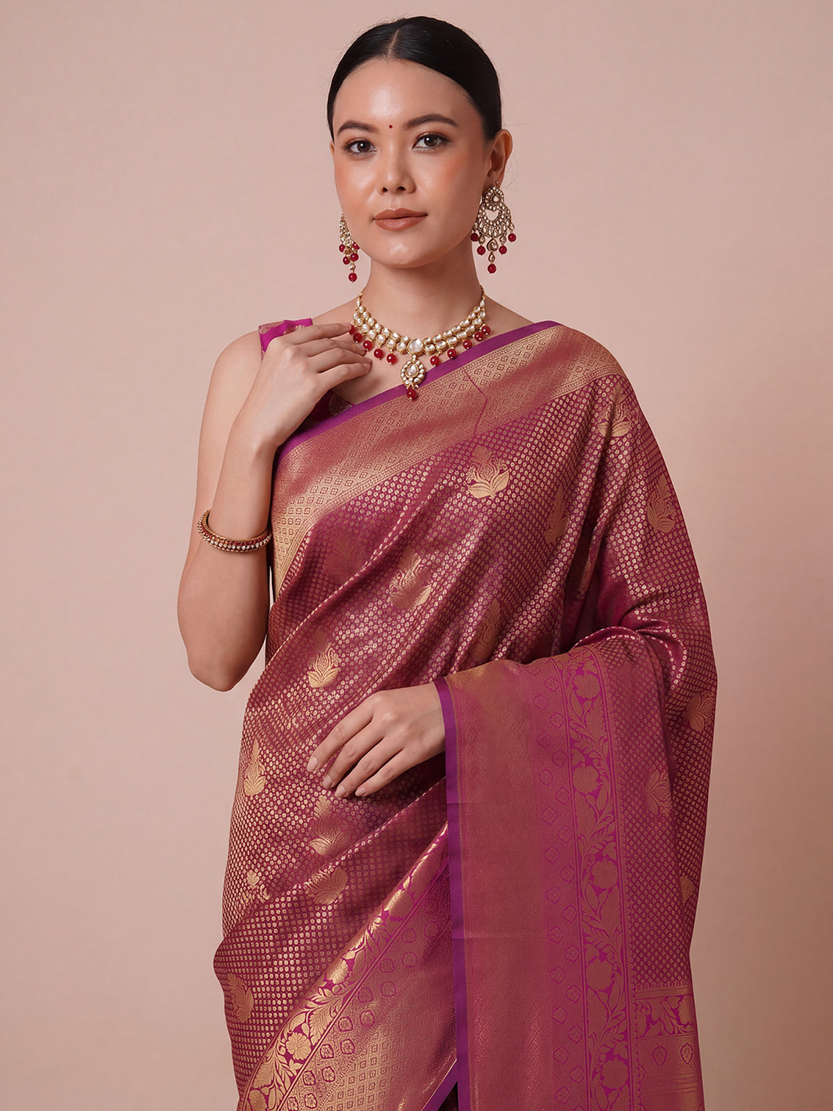 Wine Silk Blend saree – detail view 4