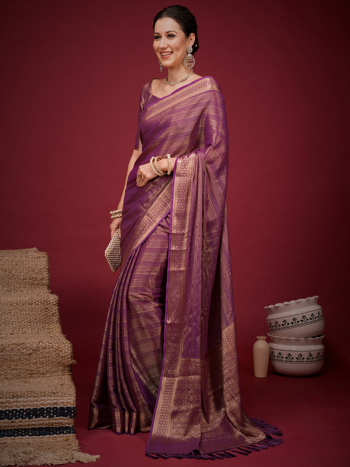 Magenta Viscose Silk saree – detail view 2