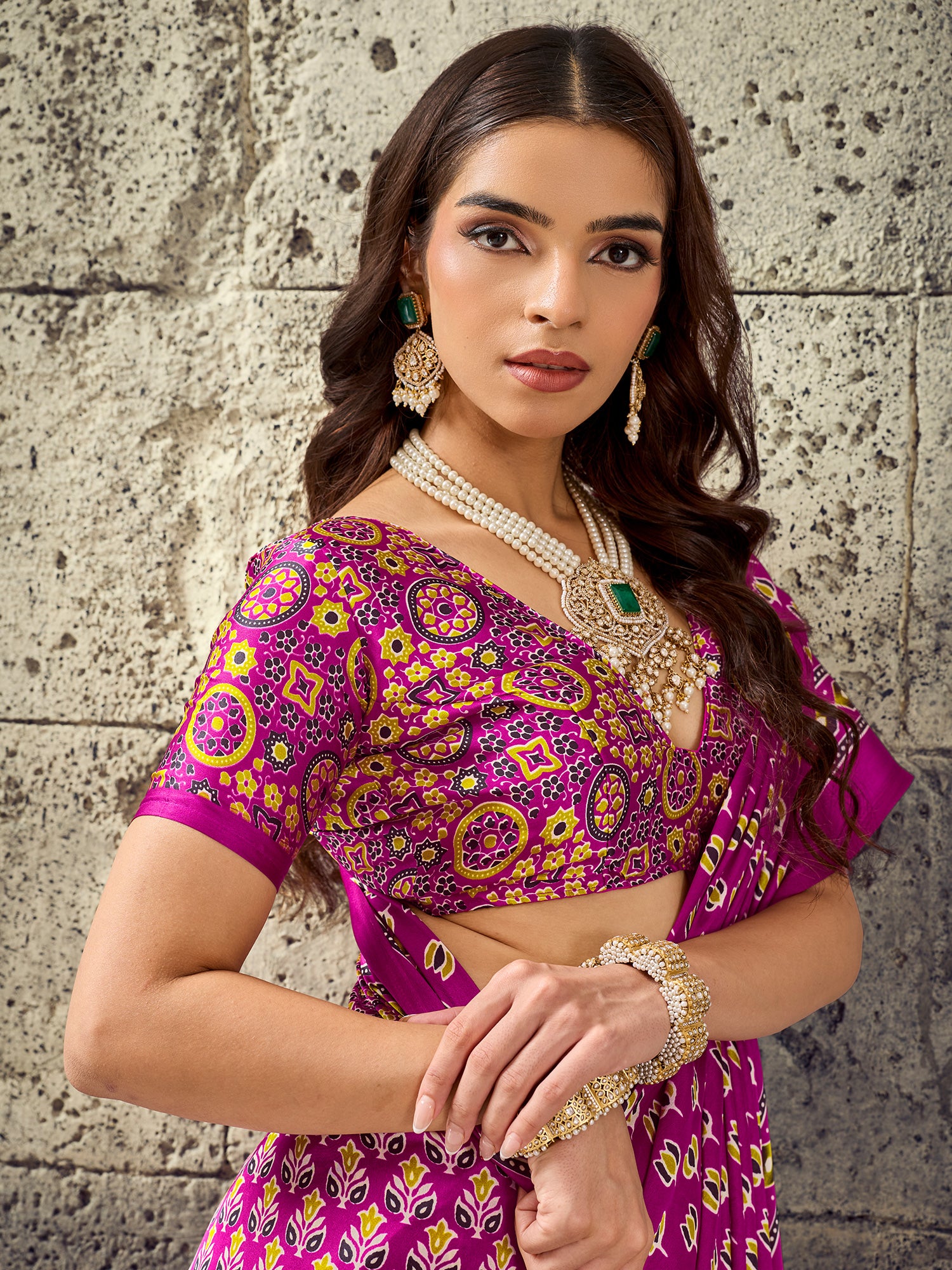 Magenta Satin saree – detail view 3