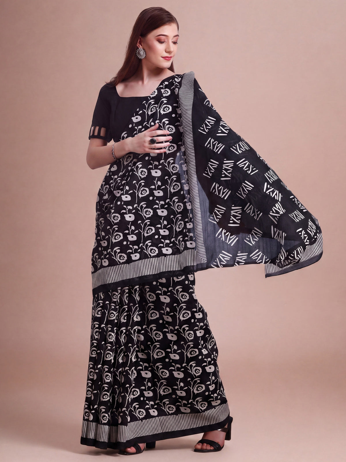 Black Bhagalpuri Silk saree – detail view 3