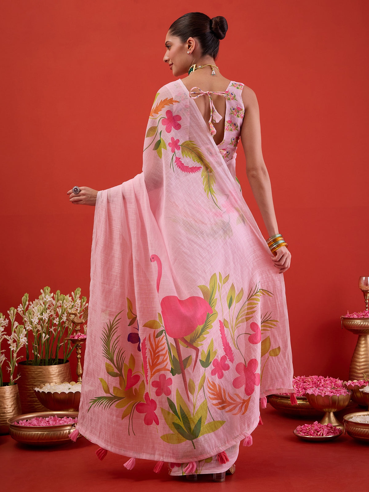Pink Linen saree – detail view 1
