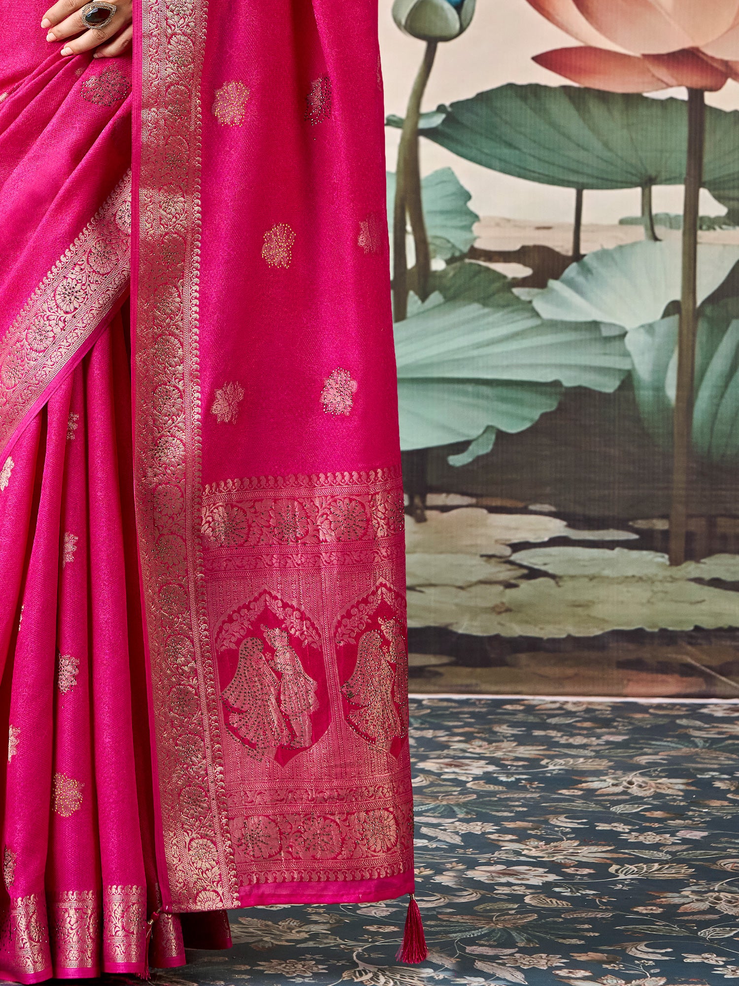 Pink Georgette saree – detail view 4