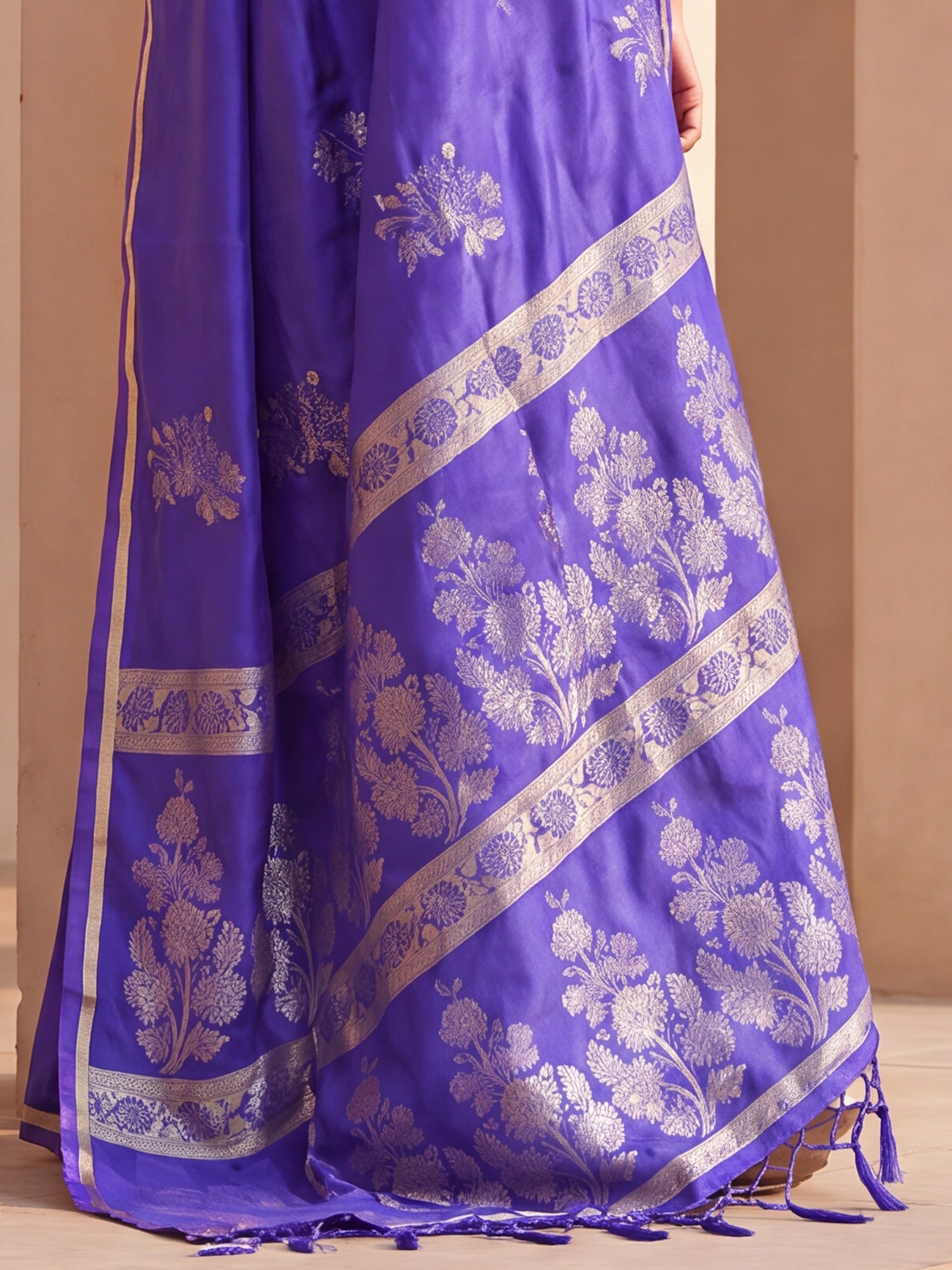 Purple Satin Silk saree – detail view 5