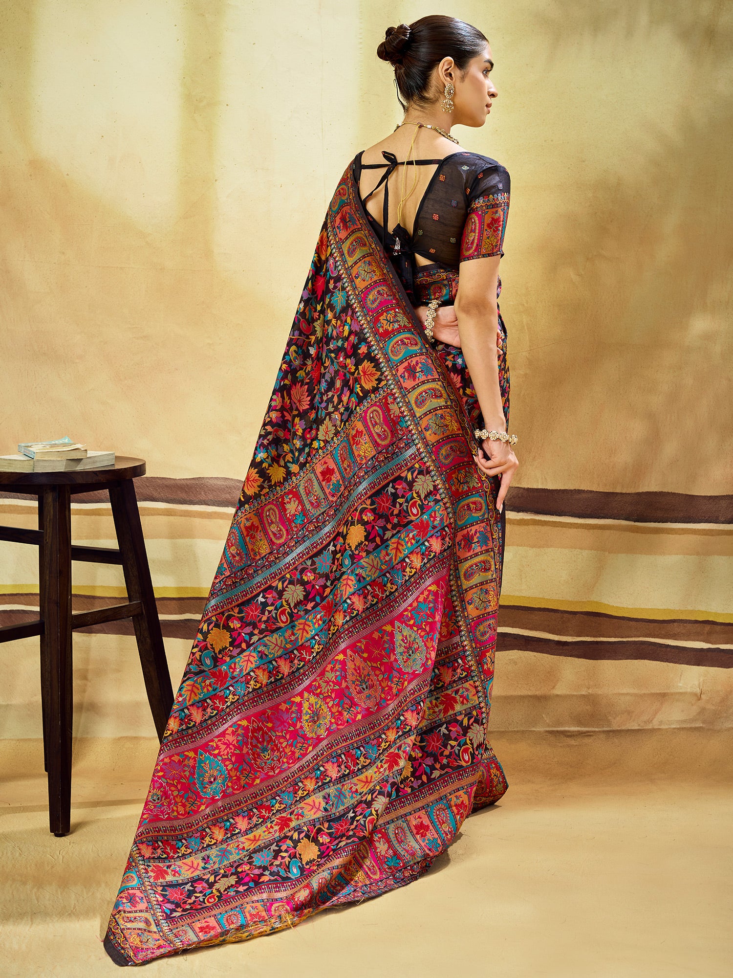 Black Muga Cotton saree – detail view 1