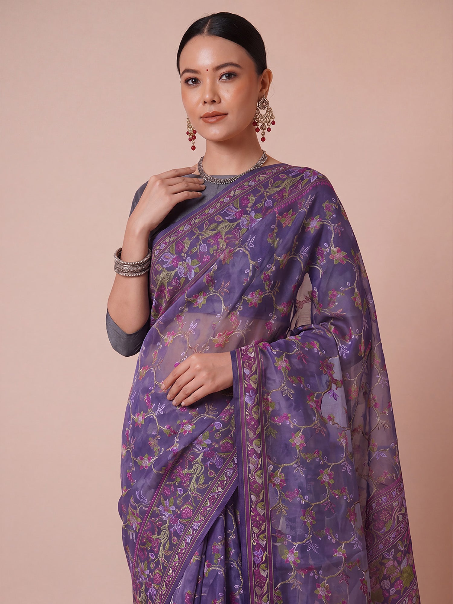 Purple Organza saree – detail view 4