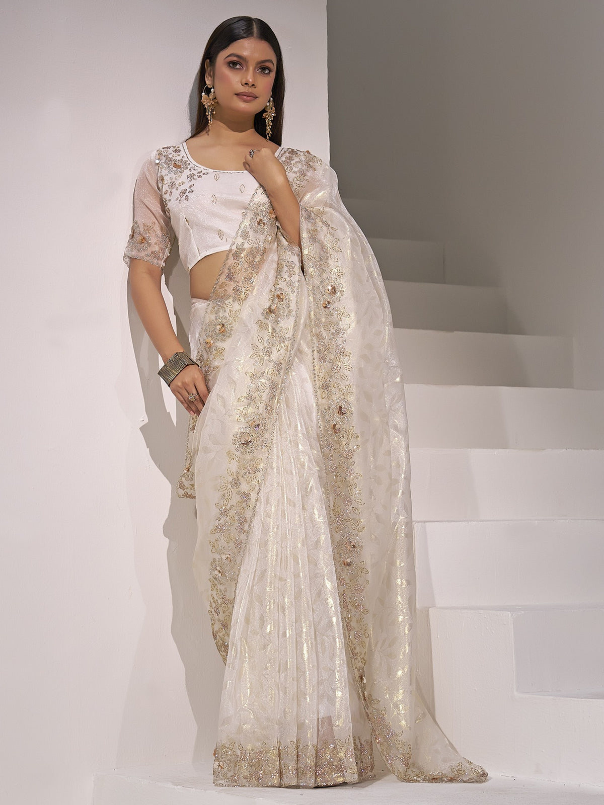Off White organza saree view 3