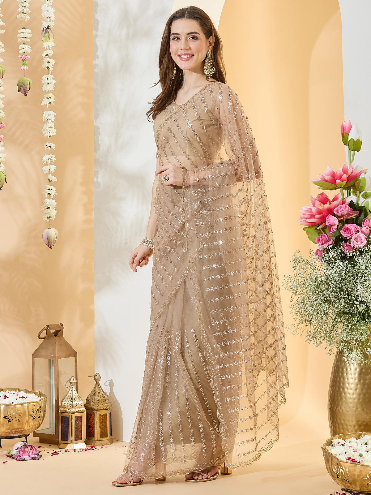 Beige Net saree – detail view 2