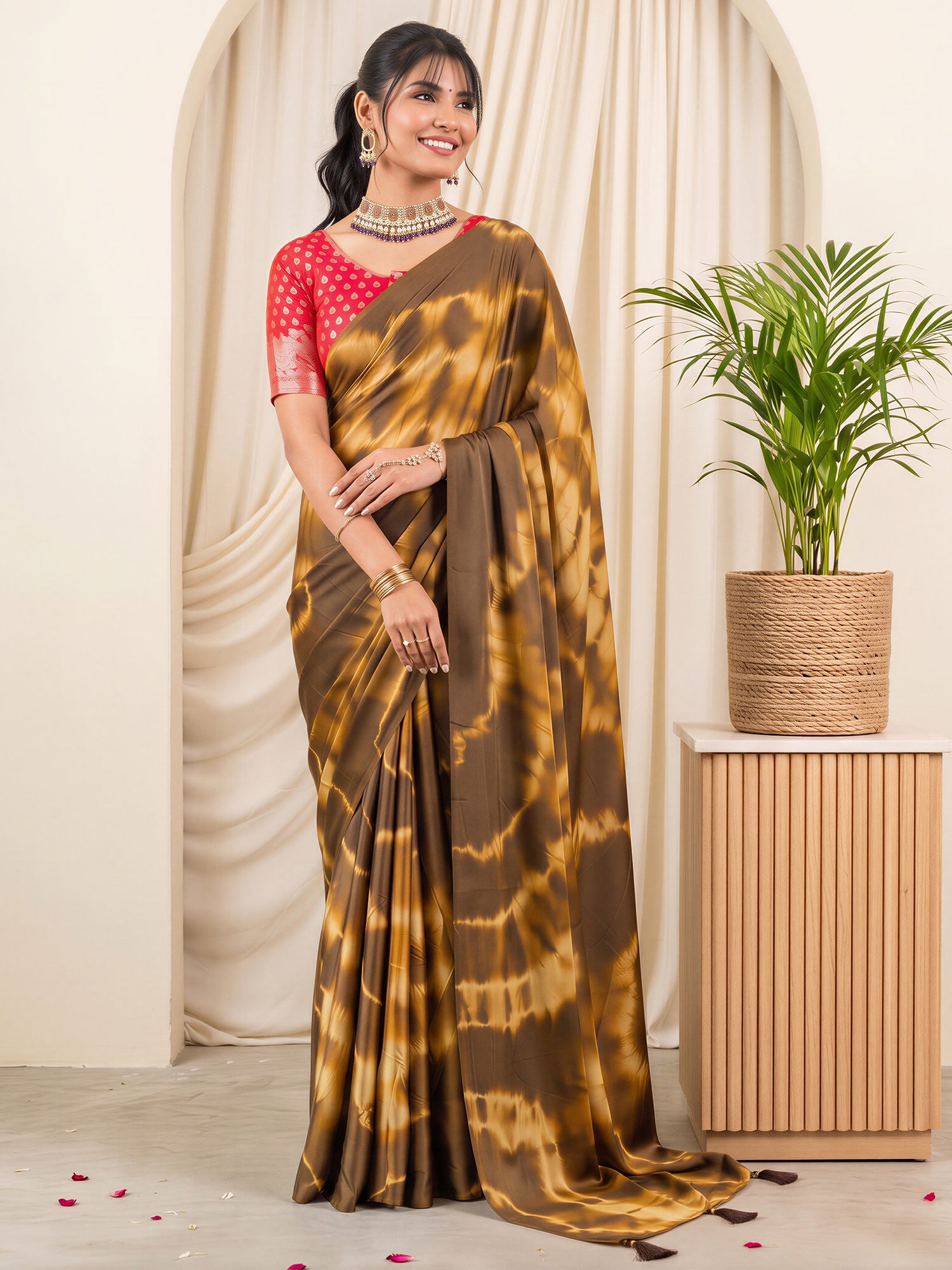 Brown Satin Silk saree – detail view 3