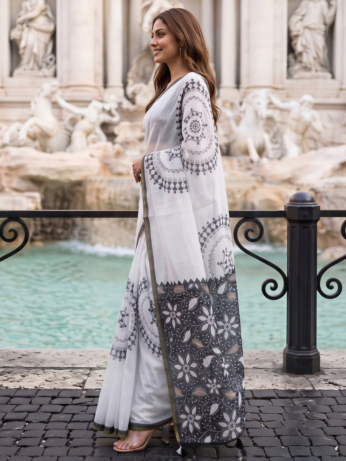 White Cotton Blend saree – detail view 1