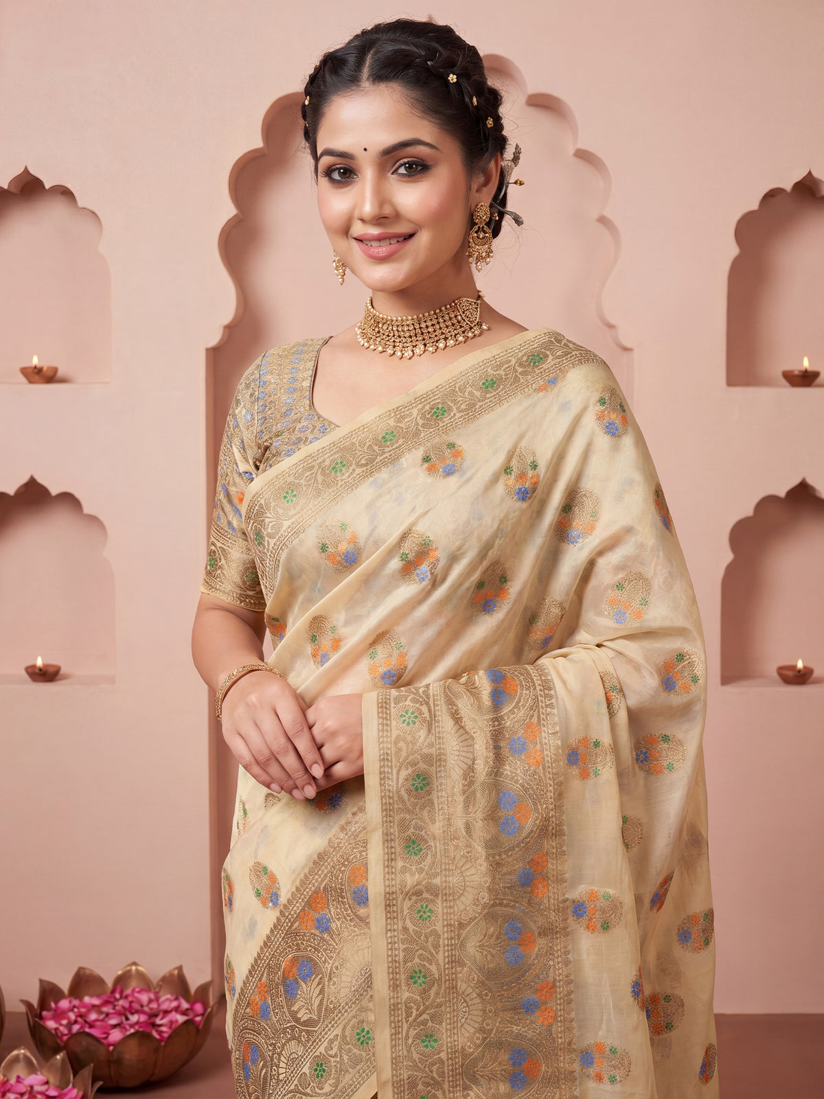 Cream Silk Blend saree – detail view 4