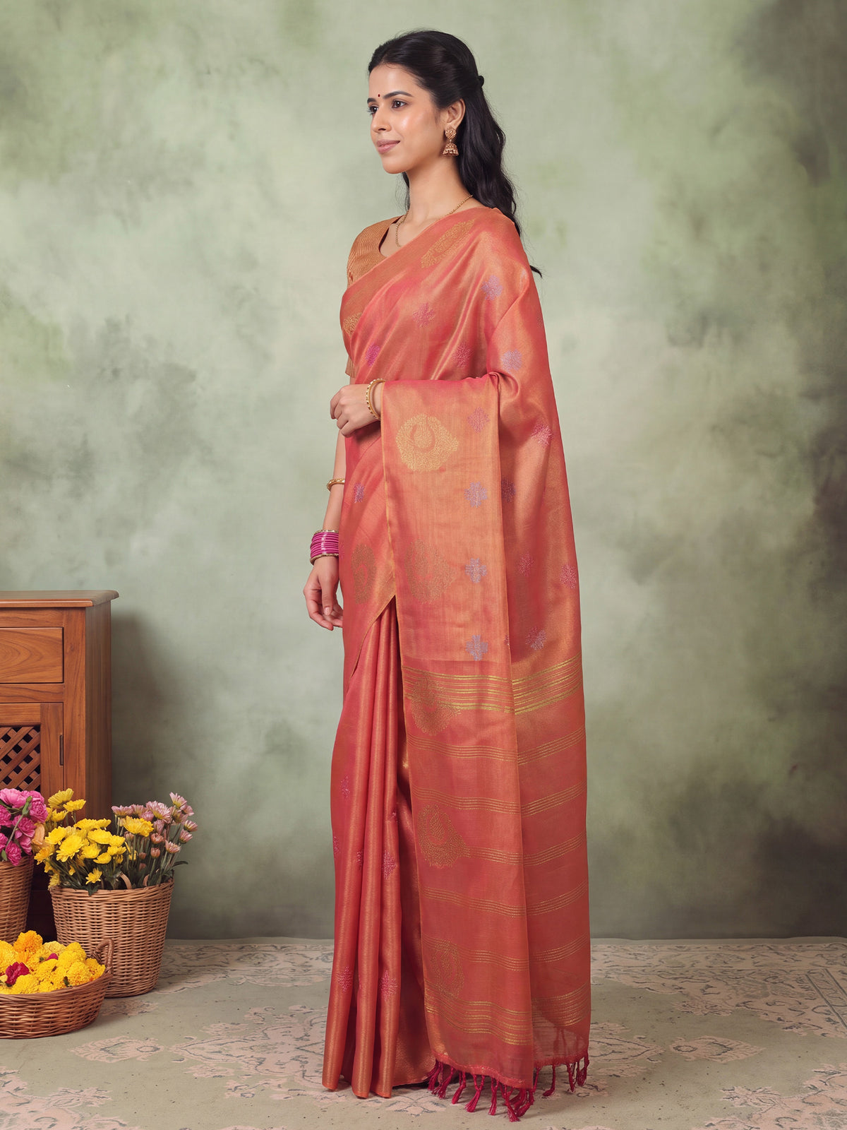 Orange Linen saree – detail view 3
