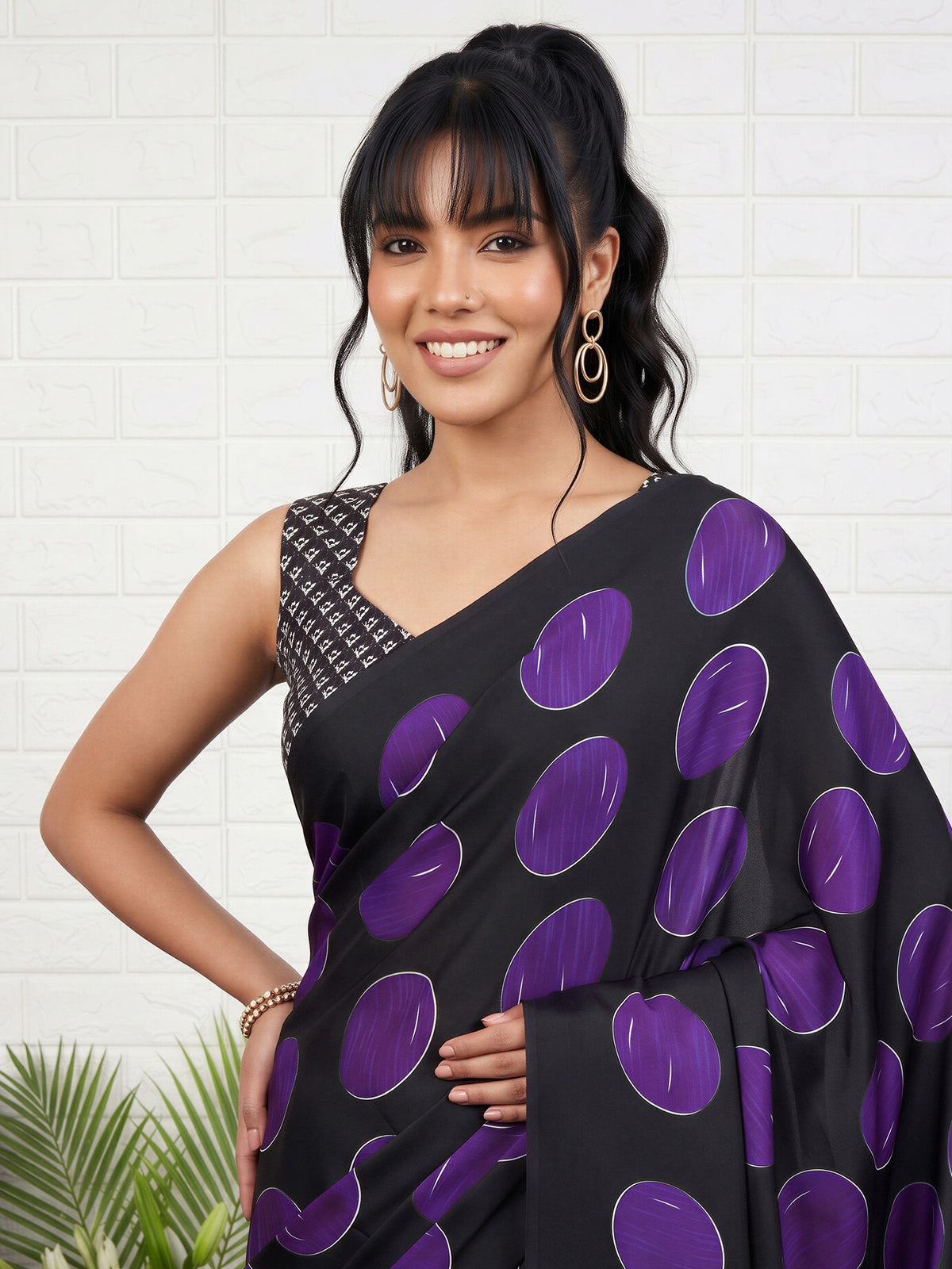 Purple Satin saree – detail view 4