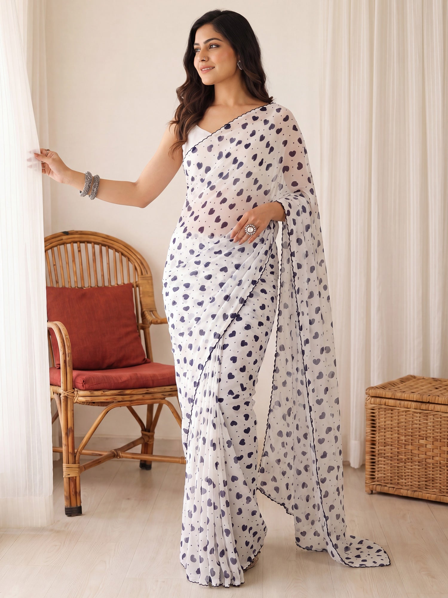 White Georgette saree – detail view 3