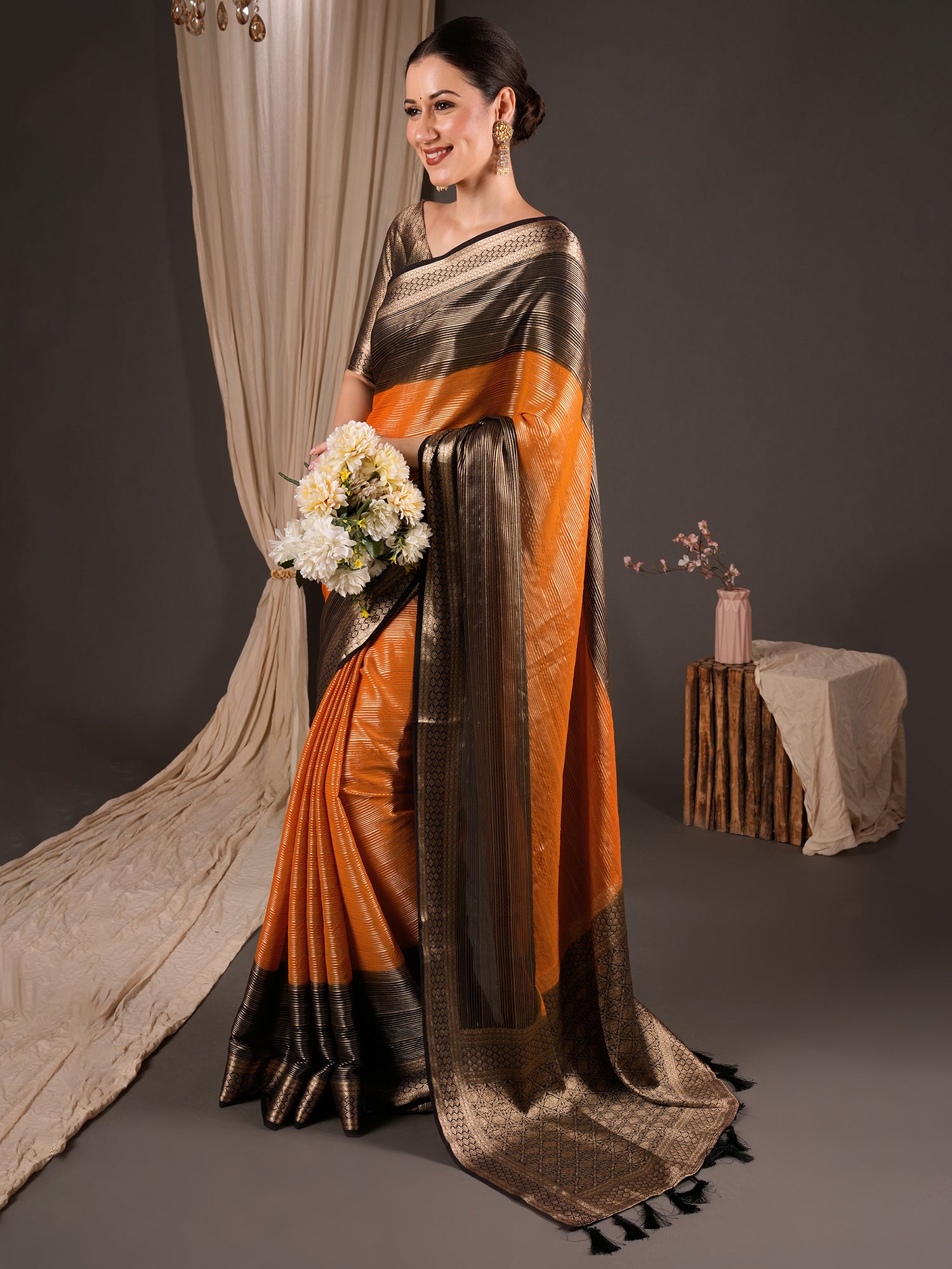 Orange Viscose Silk saree – detail view 2