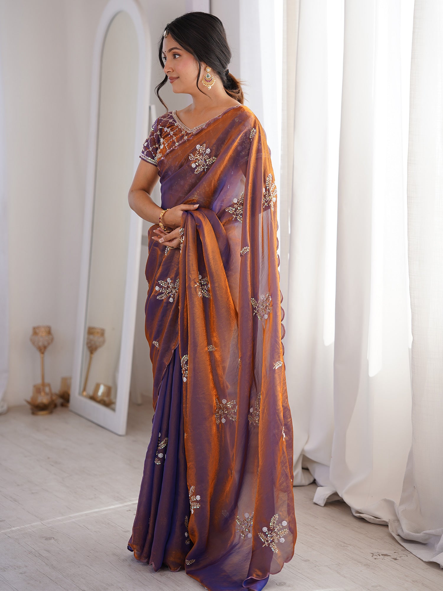 Metallic Satin saree – detail view 3