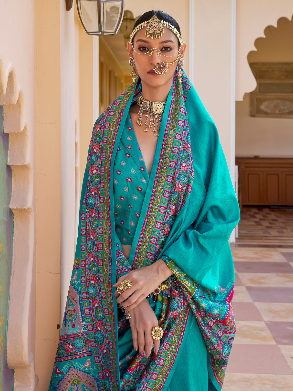 Turquoise Silk Blend saree – detail view 2