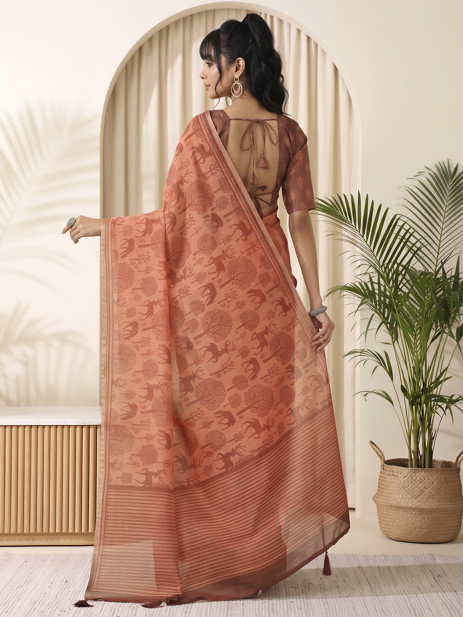 Rust Cotton Linen saree – detail view 1