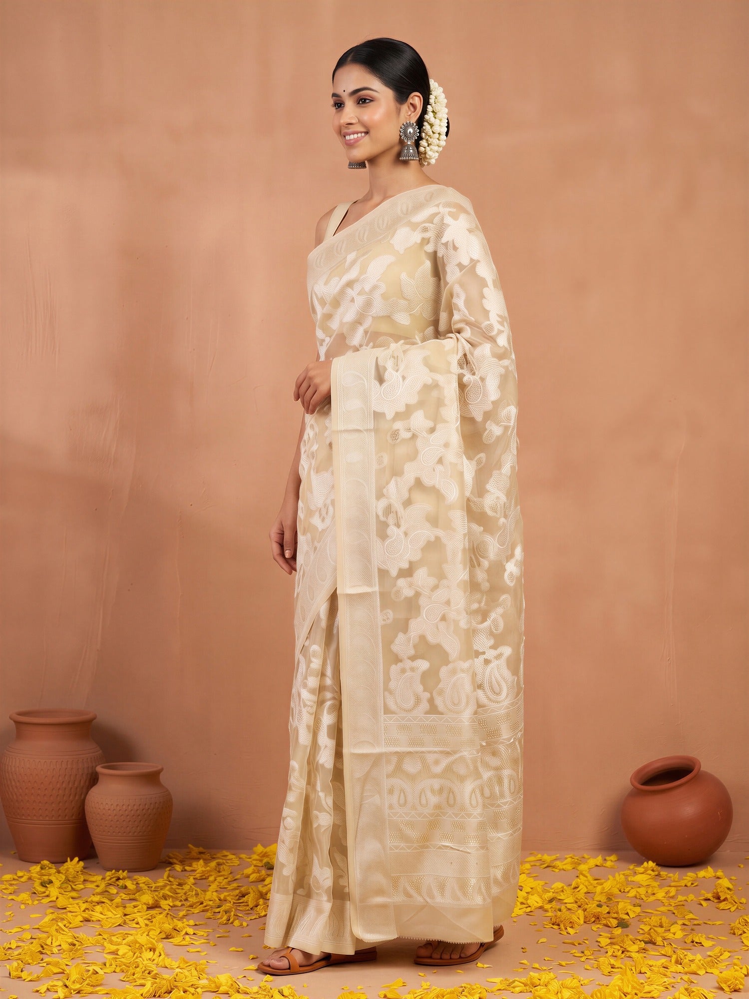 Cream Organza saree – detail view 2