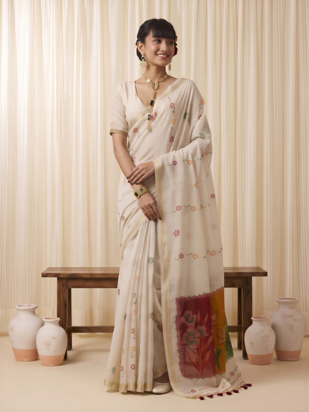 Off White Cotton Blend saree – detail view 3