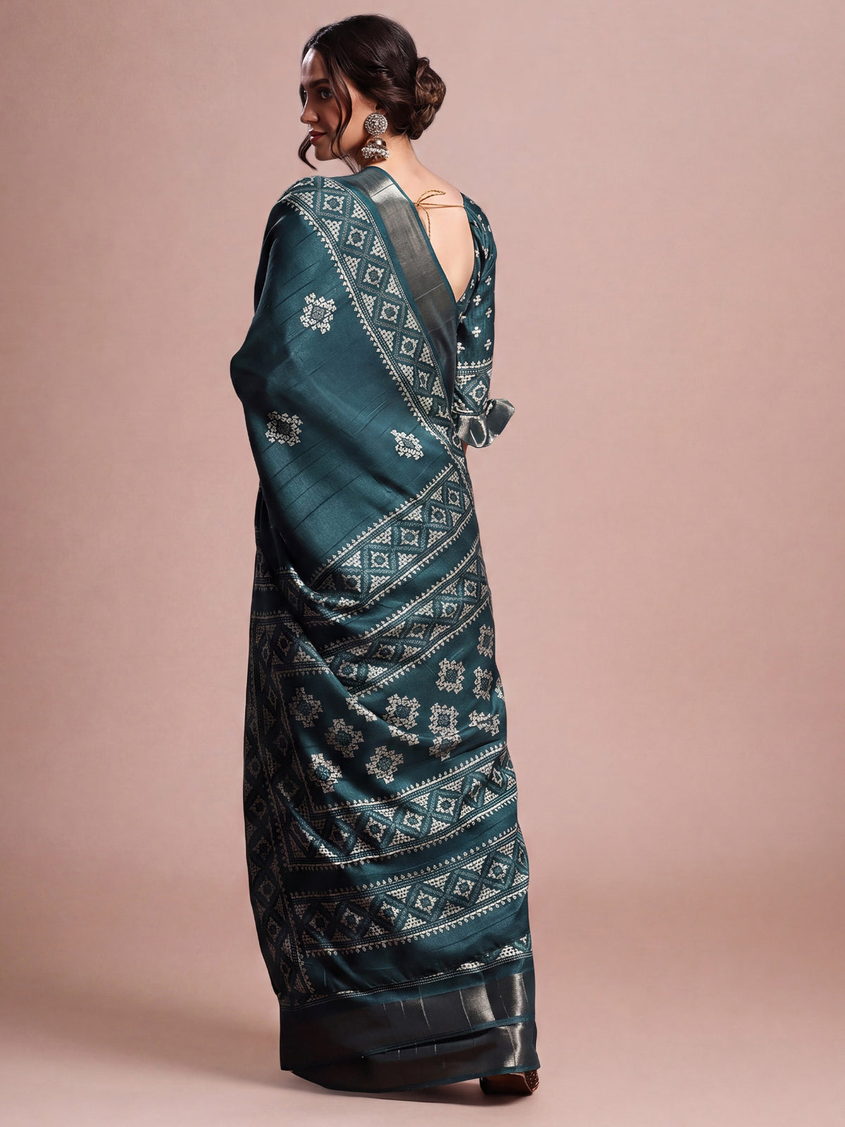 Teal Blue Silk Blend saree – detail view 1
