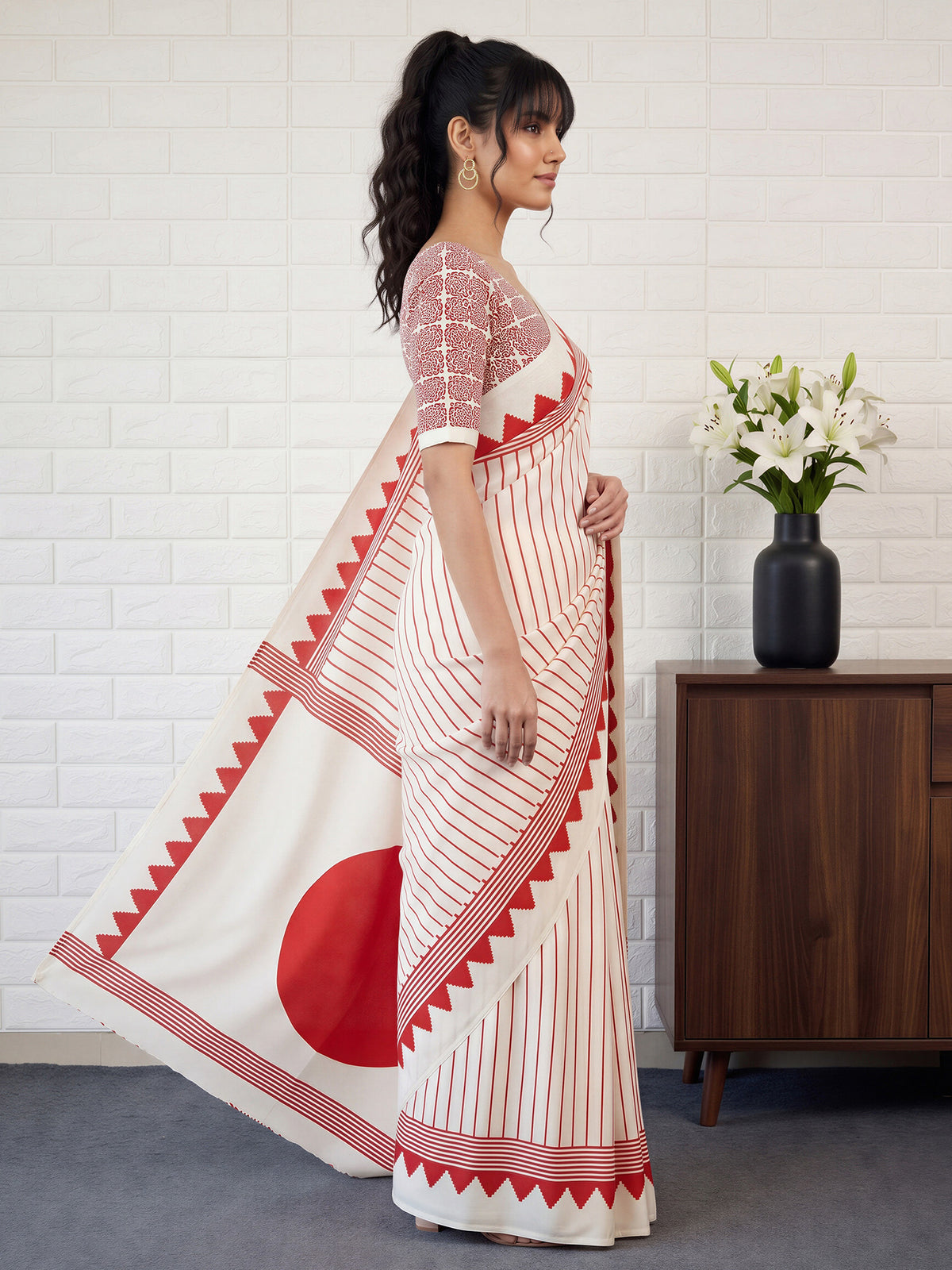 Cream Satin saree – detail view 2