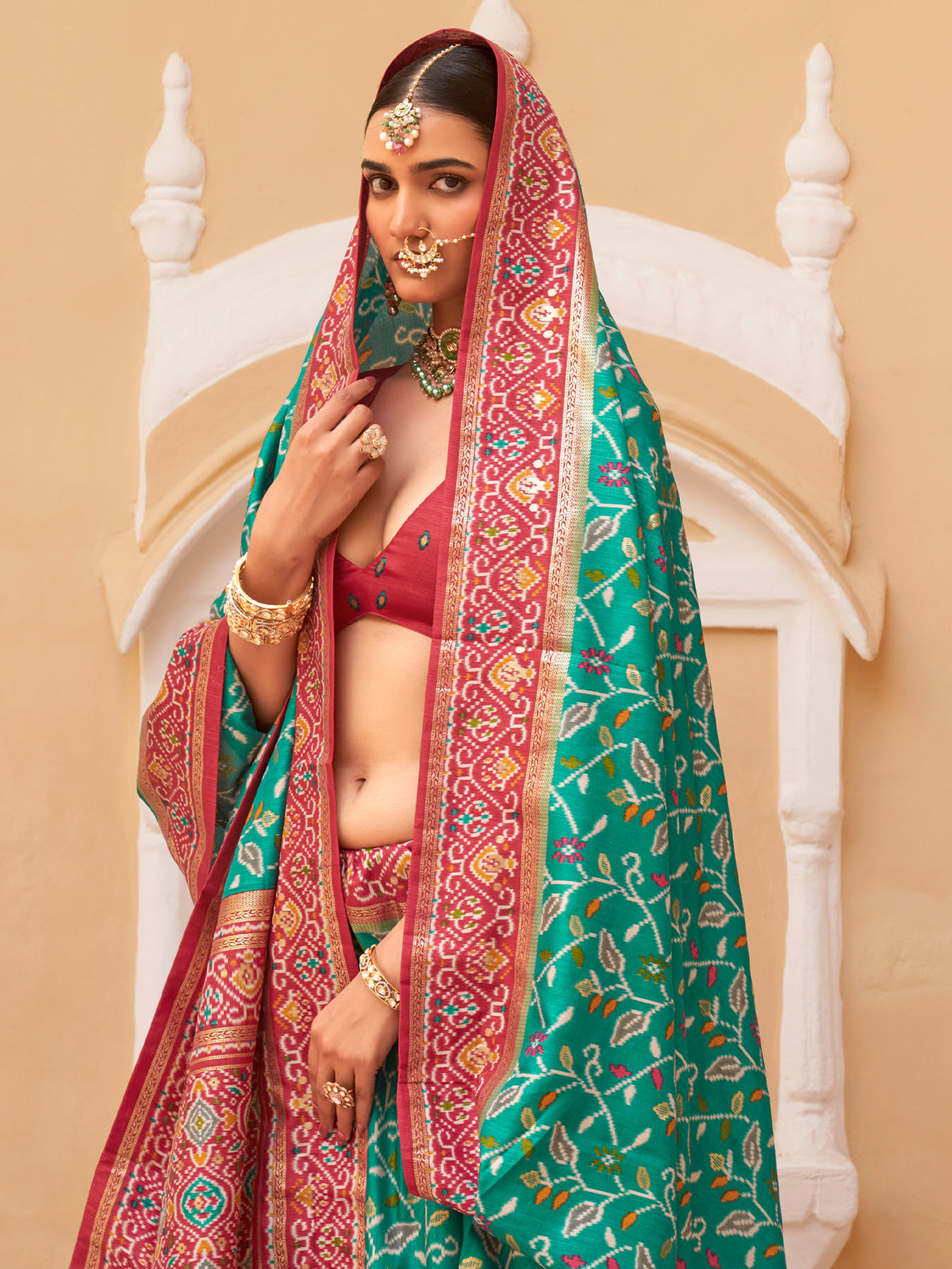 Teal Green Silk Blend saree – detail view 1