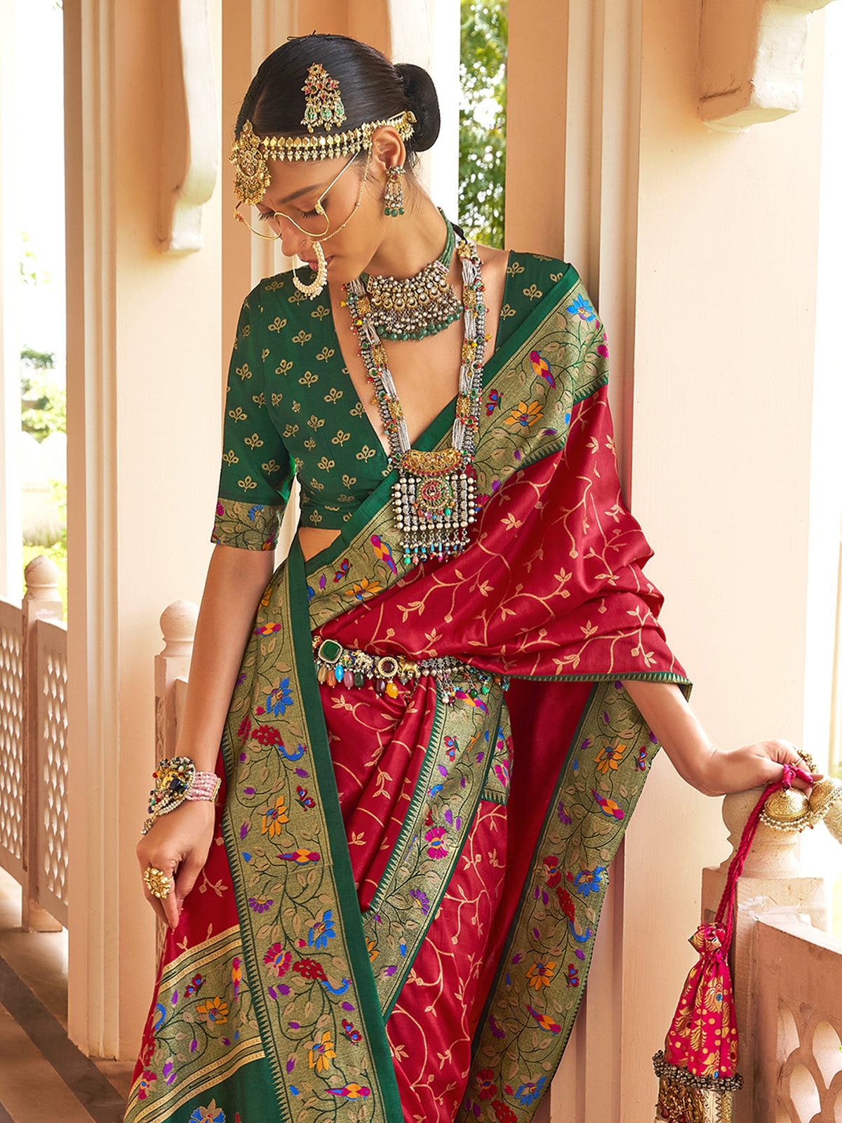 Red Silk Blend saree – detail view 3