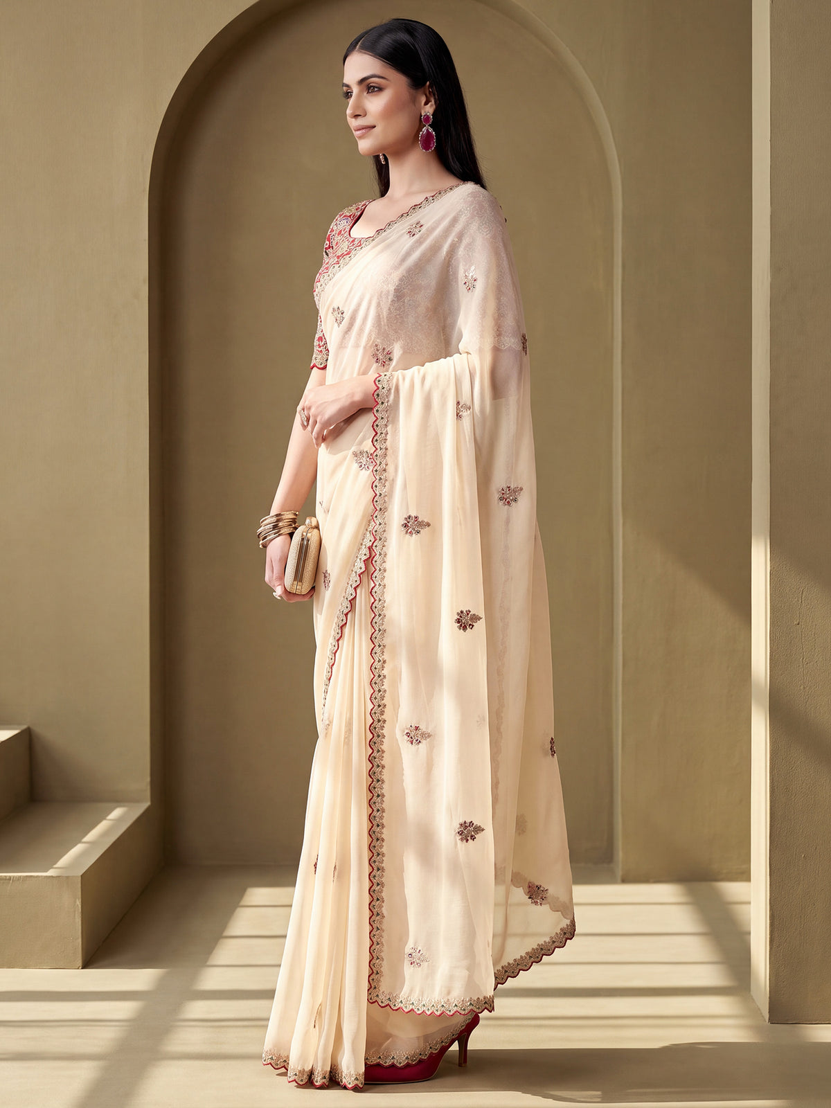 Cream Tissue saree – detail view 2