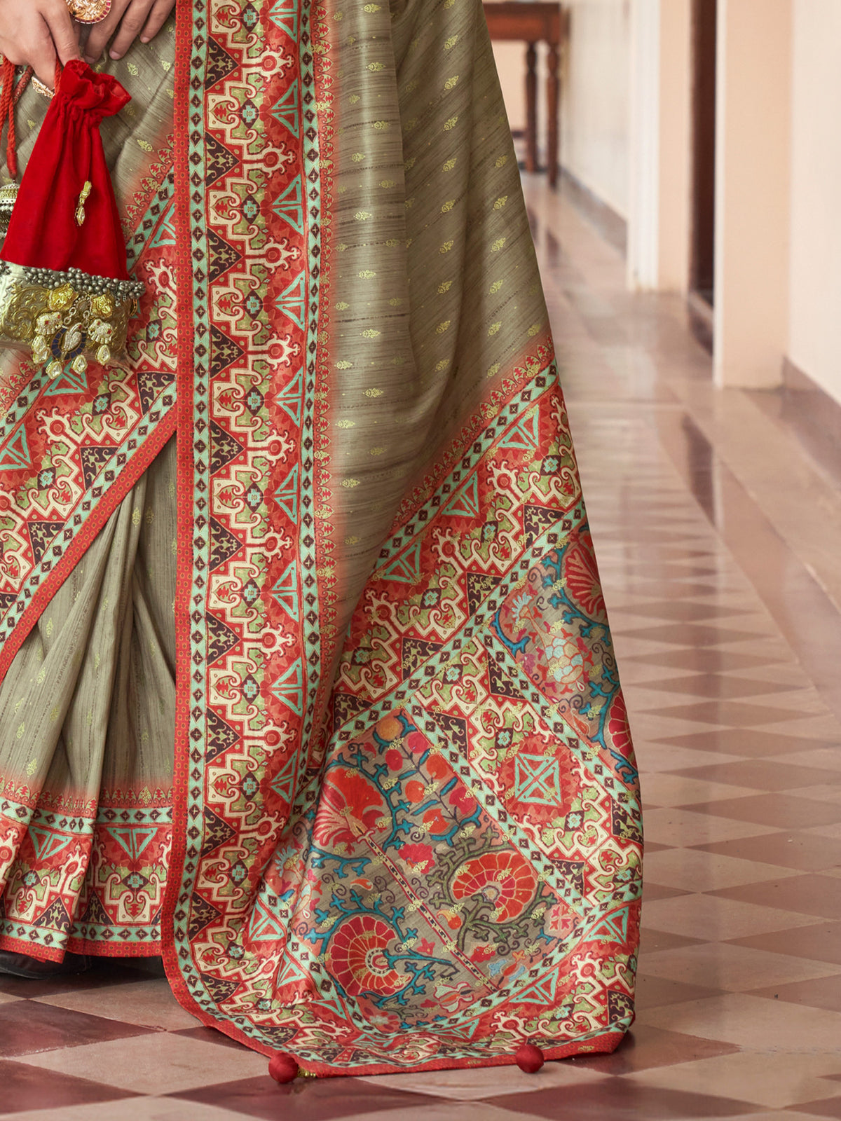 Olive silk blend saree view 4
